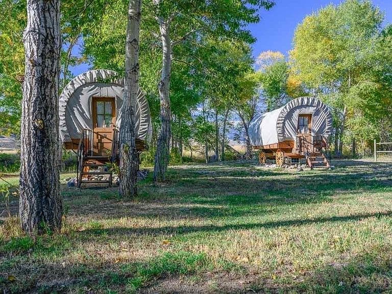 1 Streamside Dr photo 1