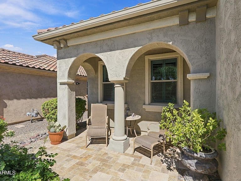 26492 W ZACHARY Drive photo 4