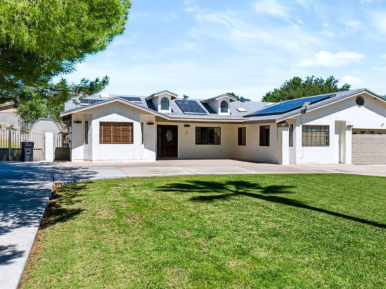 1770 W Sunset Dr photo 2