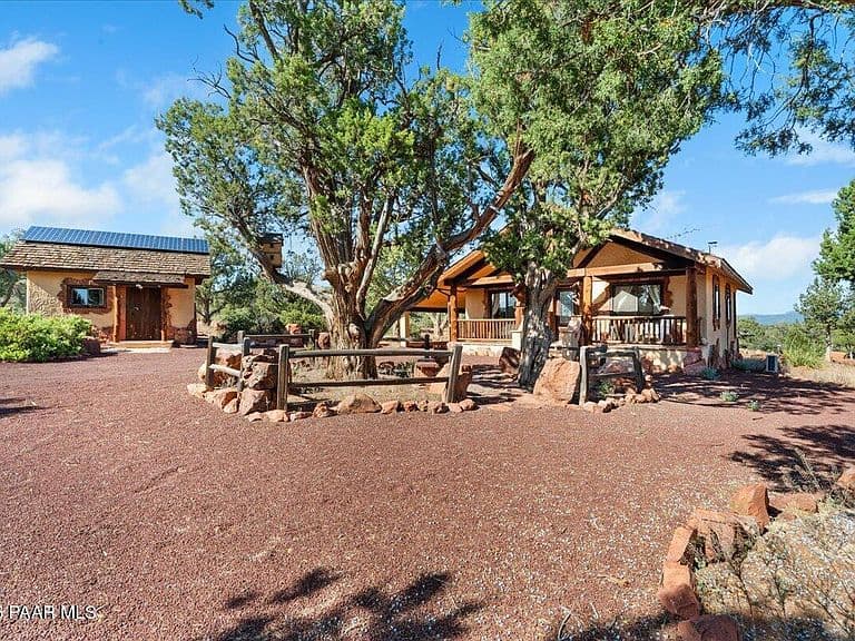 49 Norma Way photo 2