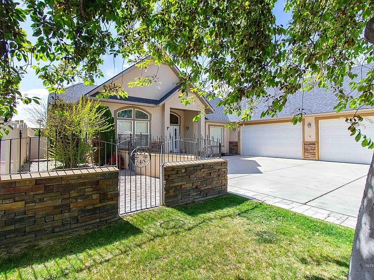 1861 Canyon Park Ct photo 3