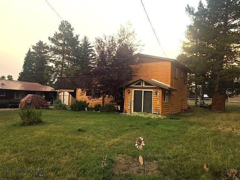 19 Greens Ln photo 2