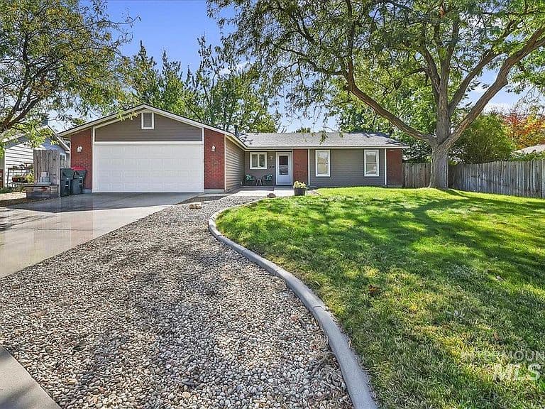 1820 N Kristen Way photo 1