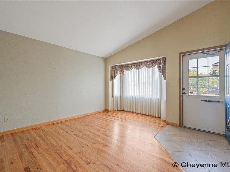 6300 Green Meadow Dr photo 5
