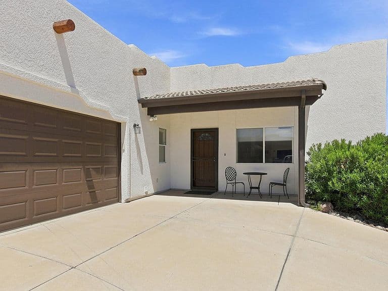 1076 Desert Oak Pl photo 3