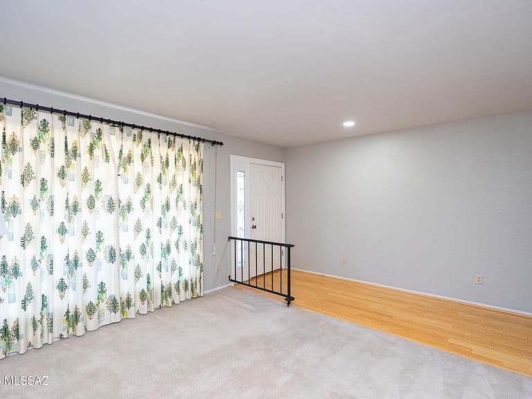 821 N Spur Cir photo 5