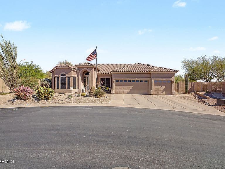 7762 E RUSSELL Circle photo 3