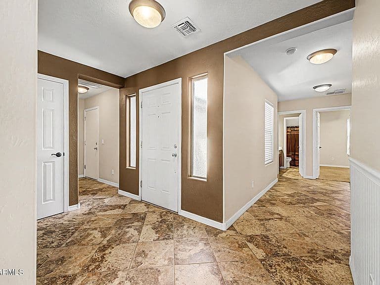 3346 S 256TH Drive photo 5