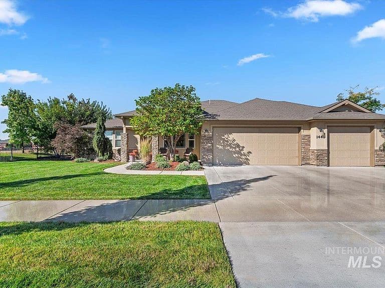 1441 N Bowknot Lake Way photo 2