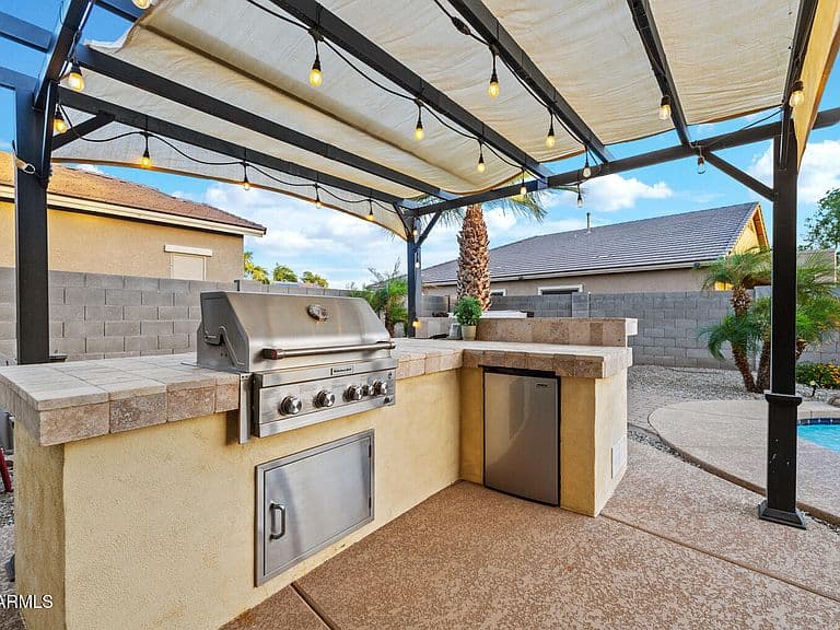 16859 W MAGNOLIA Street photo 4