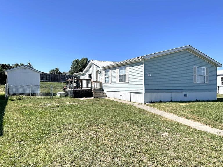 109 Polaris Ave photo 1
