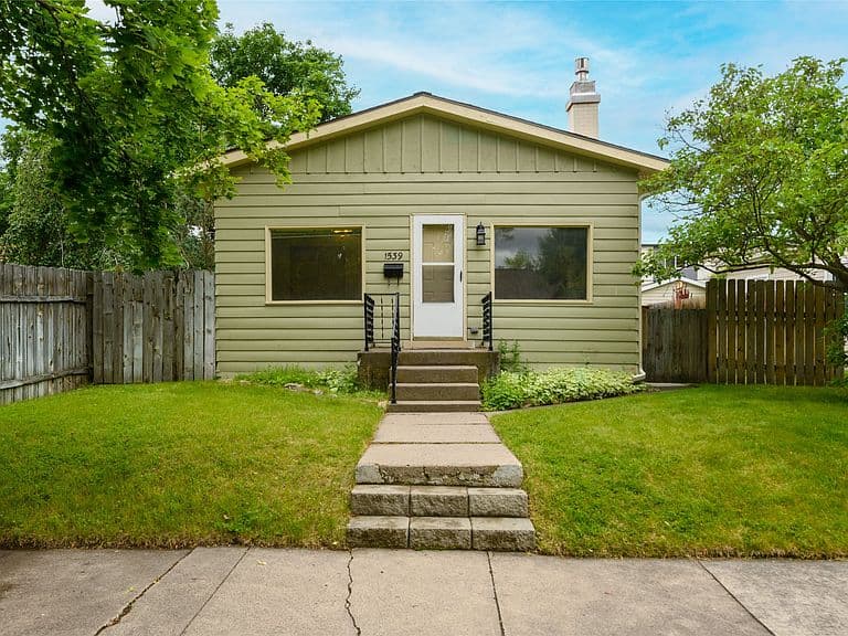 1539 S 4th St W photo 2