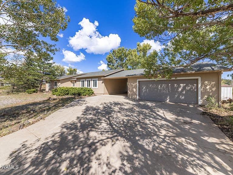 6095 Jerri Lyn Ln photo 2
