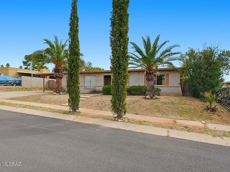 9552 E Irene St photo 2