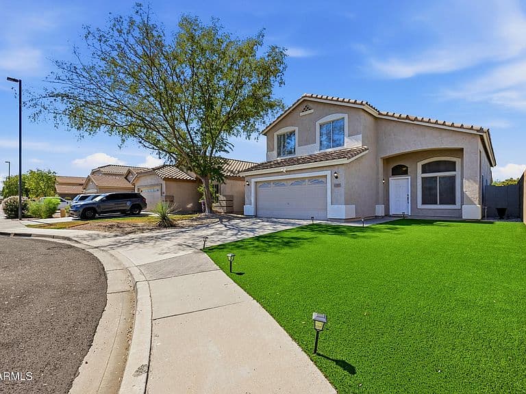 1258 S HERITAGE Drive photo 3