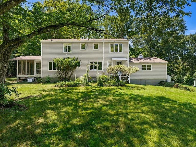 84 Stinson Road photo 3
