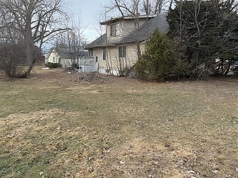 329 2nd St N photo 1