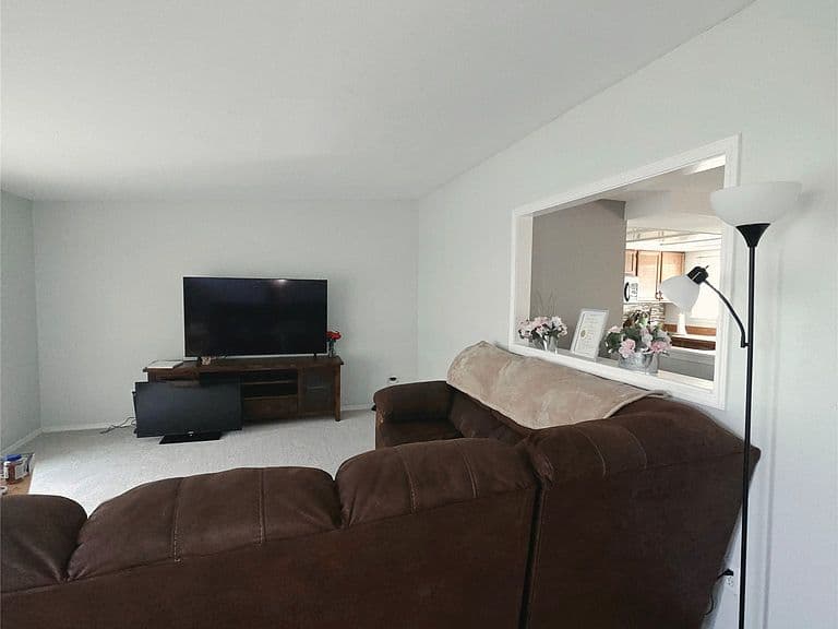 1295 Otter Rd photo 4