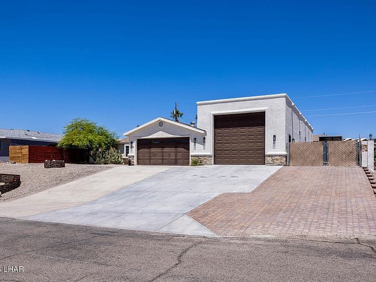1389 Arroyo Dr photo 5