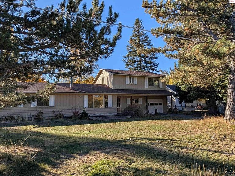242 Pinecrest Rd photo 1