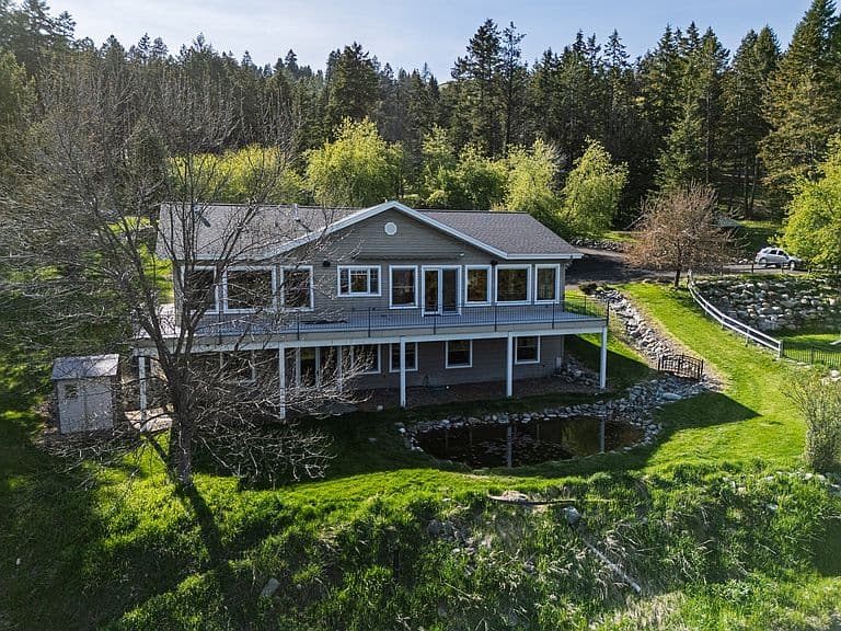 340 Lake Hills Dr photo 3
