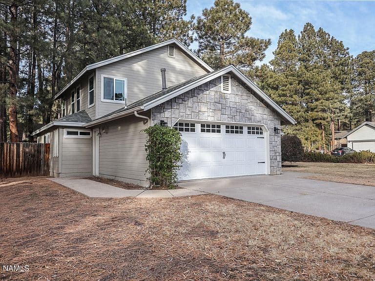 3501 S Dylan St photo 1