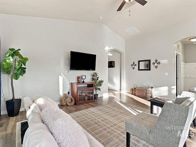 2694 S Riptide Ave photo 5