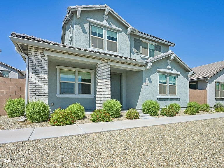 14221 W Hackamore Drive photo 2