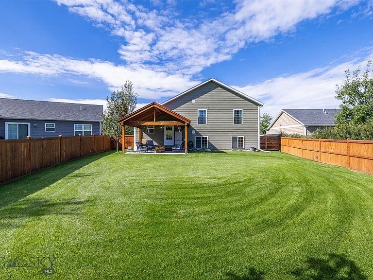 2109 Sturnella Ln photo 4