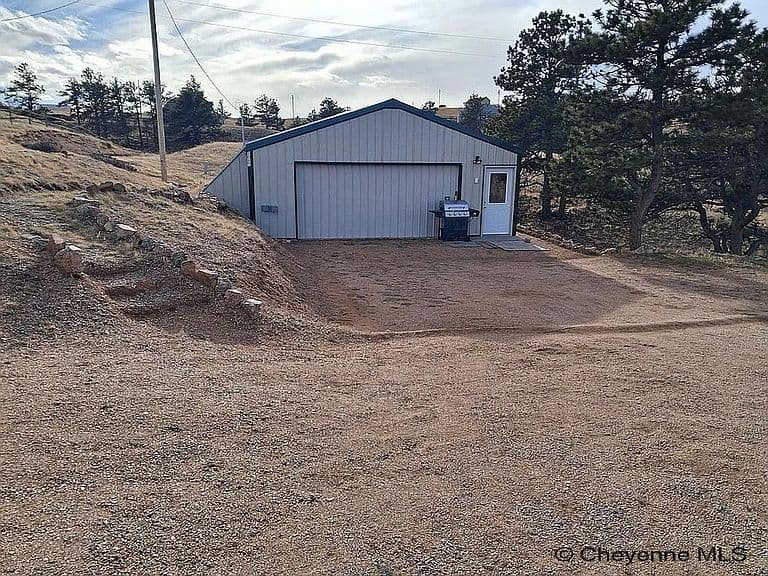 1017 Trails End Dr photo 1