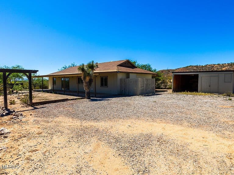 179 W Autumn Ln photo 1