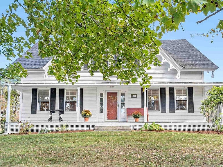240 Towne Hill Road photo 3