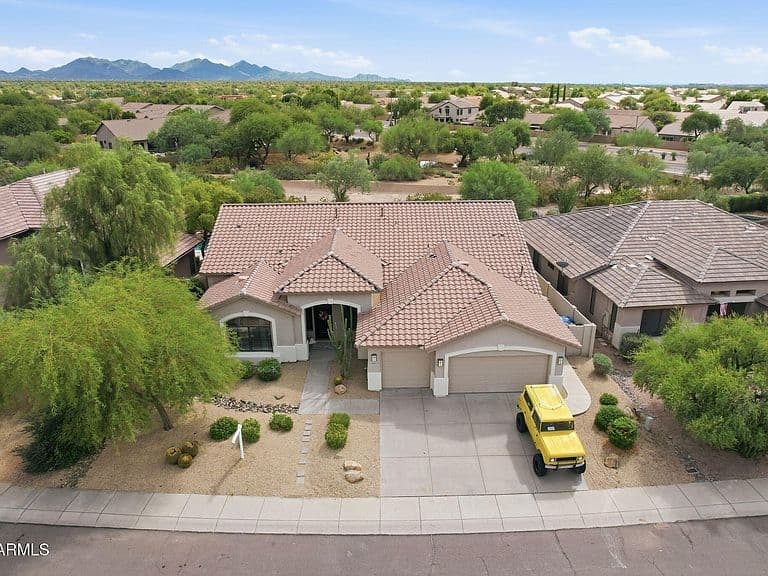 26627 N 46TH Place photo 3