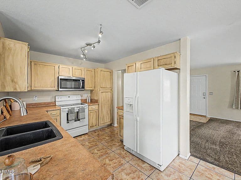 3226 W WILLIAMS Drive photo 5