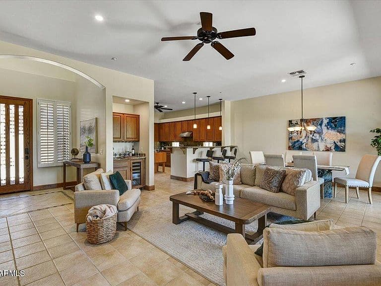 7347 E EVENING GLOW Drive photo 1