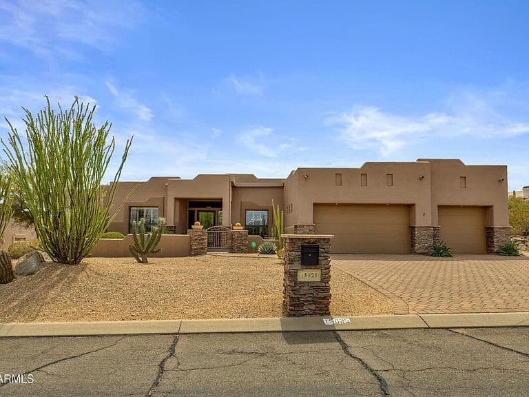 15625 E GREYSTONE Drive photo 2