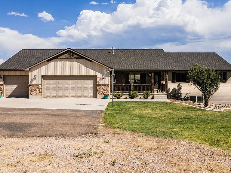 8432 N Facer Mountain Dr photo 3