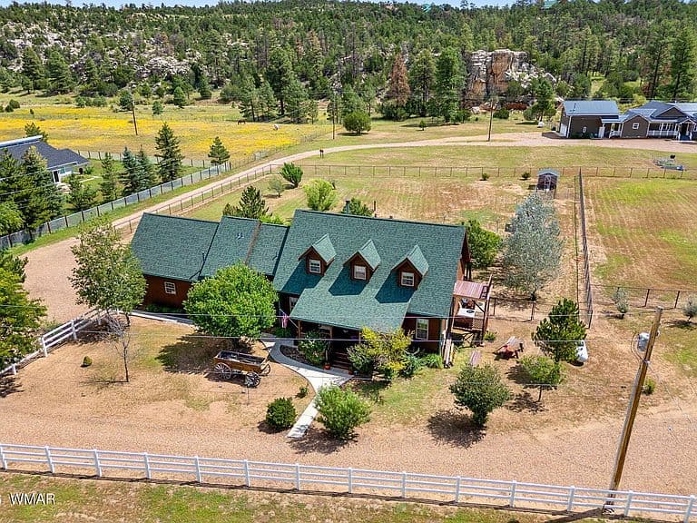 1837 Canyon Creek Ln photo 4