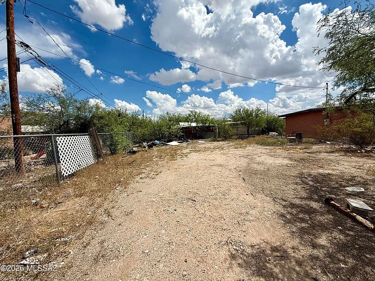 858 W Idaho St photo 4