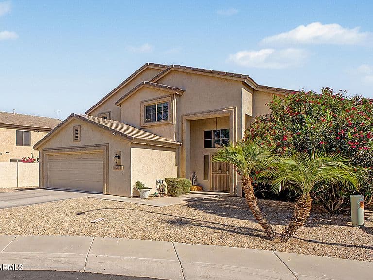 2223 E Torrey Pines Place photo 1