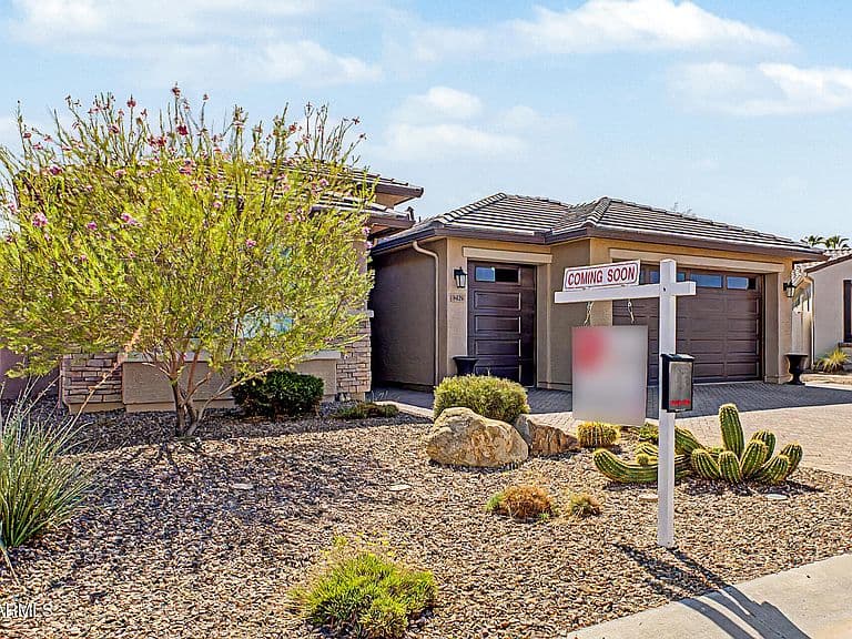 5429 N DAKOTA Drive photo 4
