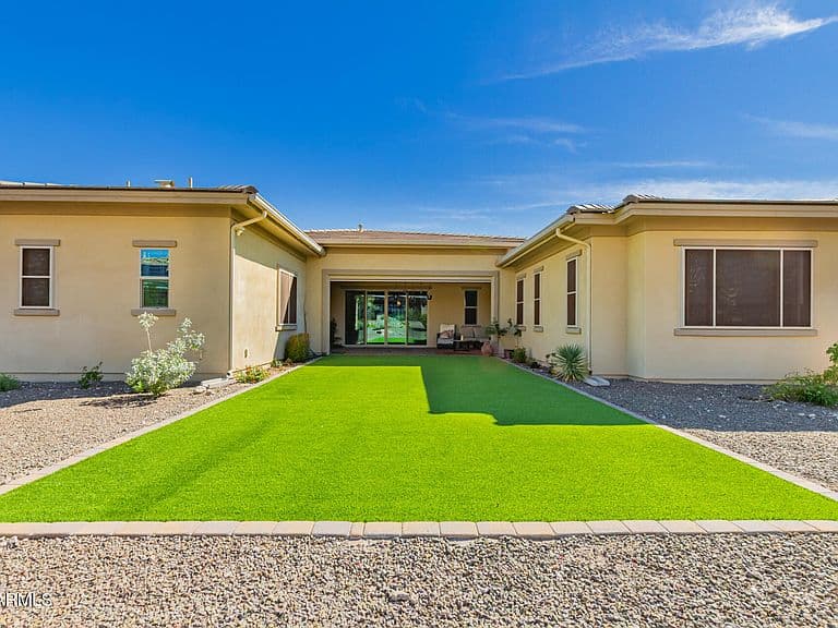 20970 W MARIPOSA Street photo 5
