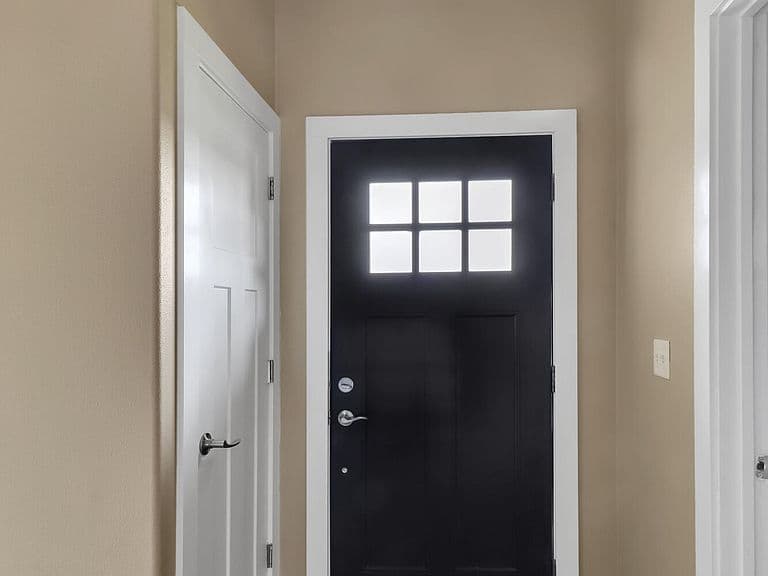 13717 Karen St photo 4