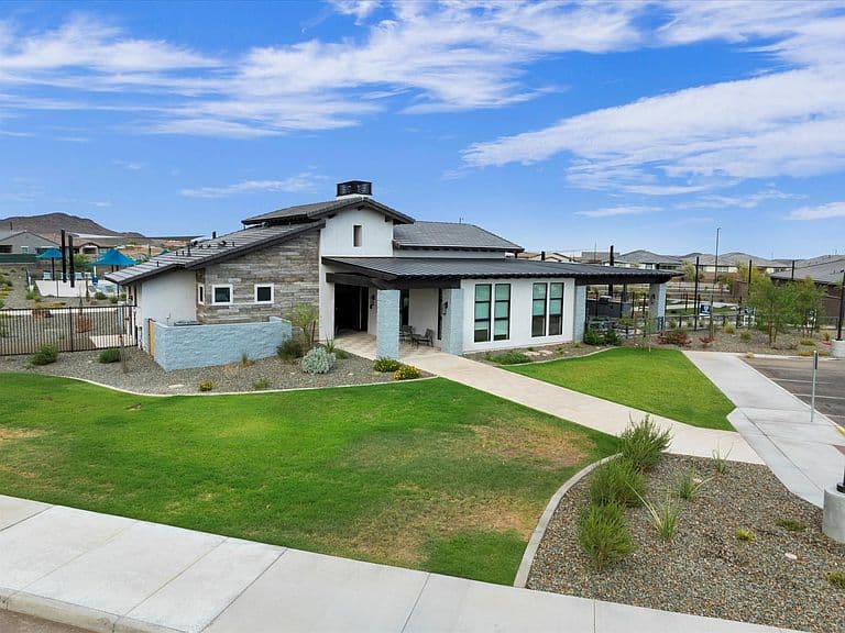 15587 W Honeysuckle Dr photo 3