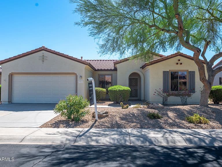 19241 N EMERALD COVE Way photo 2