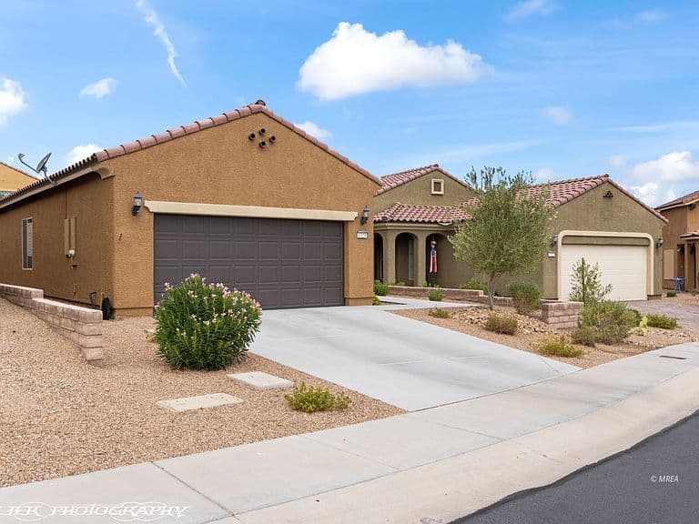 1329 Cottage Rdg photo 3