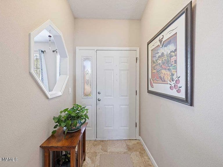 9040 E Bighorn Dr photo 4
