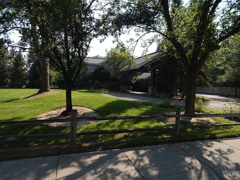 3065 S Whitepost Way photo 5