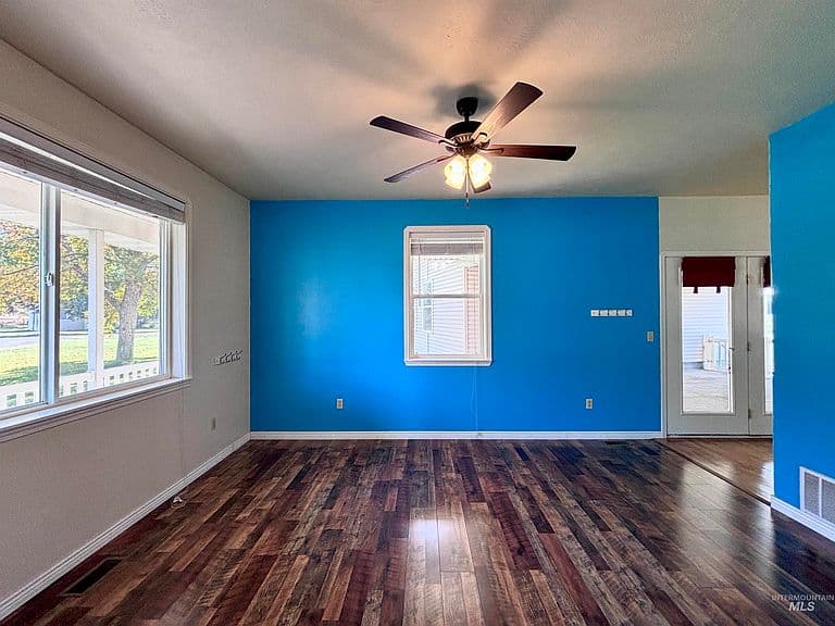 1047 E 2700 S photo 5