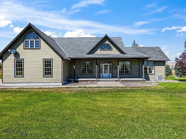 23 Coachman Ln photo 2